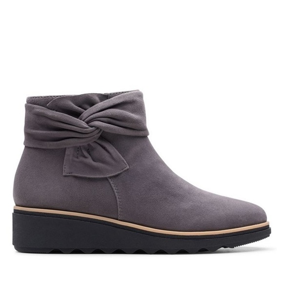 Clarks Sharon Salon Wedge Bootie Size 9.5 - Picture 1 of 8